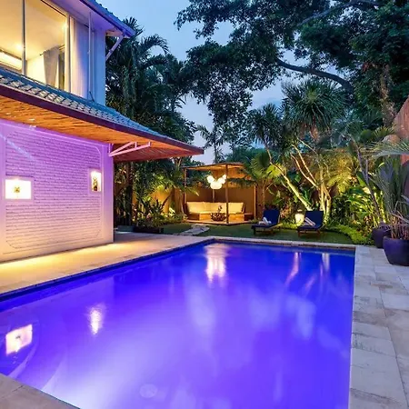Villa Julietta, 4 Bedroom In The Heart Of Seminyak