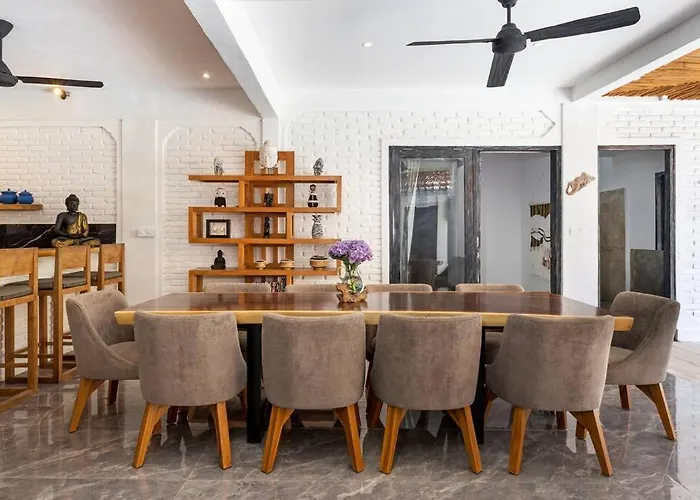 Вилла Julietta, 4 Bedroom In The Heart Of Семиньяк