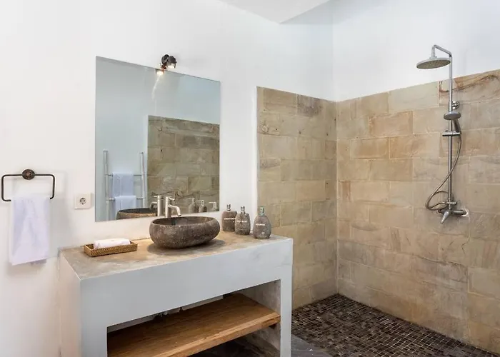 Julietta, 4 Bedroom In The Heart Of Вилла Семиньяк