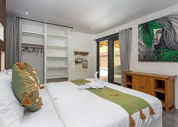Julietta, 4 Bedroom In The Heart Of Вилла Семиньяк